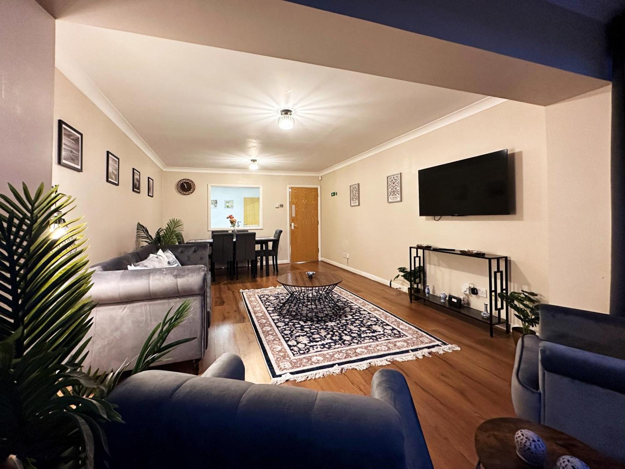 Mia Place In Tower Hill, 2 Double Beds, Max 4 People, Free Parking Available Upon Request, Great Location Apartamento *