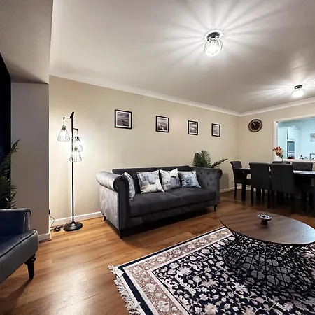 Mia Place In Tower Hill, 2 Double Beds, Max 4 People, Free Parking Available Upon Request, Great Location London Exterior photo