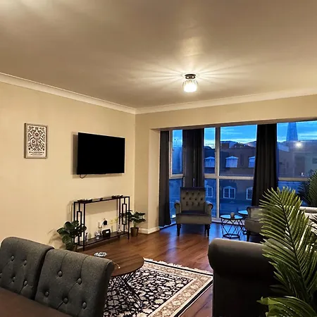 Mia Place In Tower Hill, 2 Double Beds, Max 4 People, Free Parking Available Upon Request, Great Location London Exterior photo